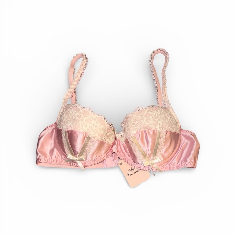 Agent Provocateur Size 32C  Chantelle Pink Bra Lace Trim NWT RARE